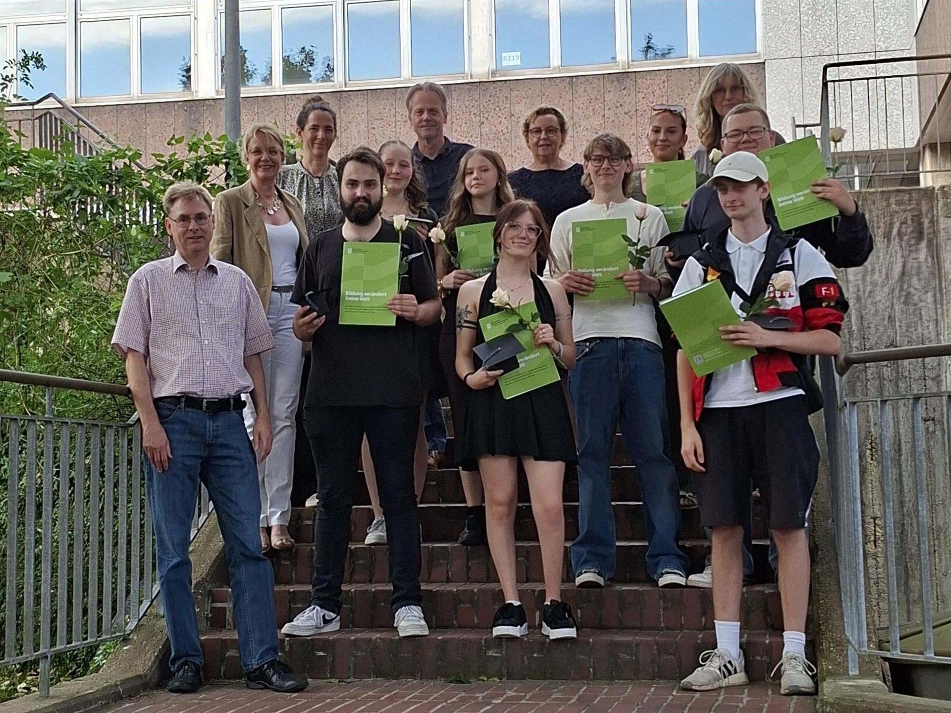 Doppelqualifizierung am Berufskolleg – JOBvision-Projekt „Quali-Boost Rhein-Berg“ unterstützt Fachkräftesicherung in der Region