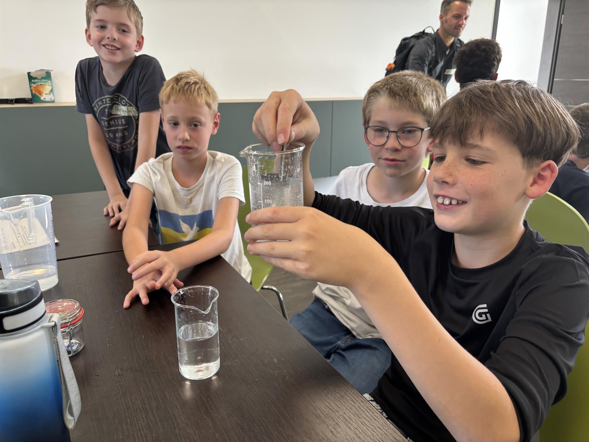   Überregionales Sommercamp „Bewegung, Aktion und Technik“: Rund 30 Kinder erforschten verschiedene technische und naturwissenschaftliche Phänomene 