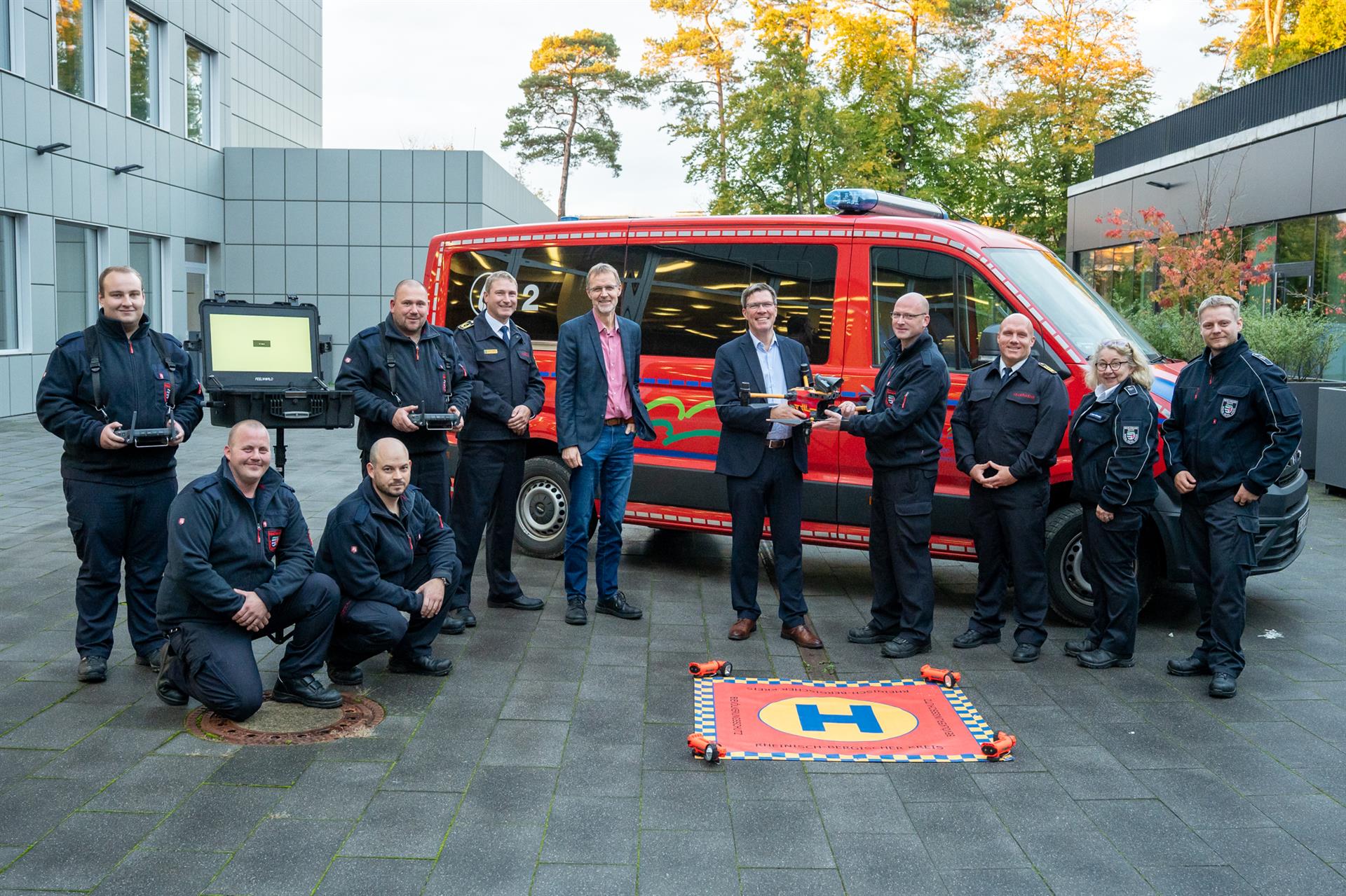 Neue Drohne als Unterstützung für die Gefahrenabwehr offiziell in Betrieb genommen