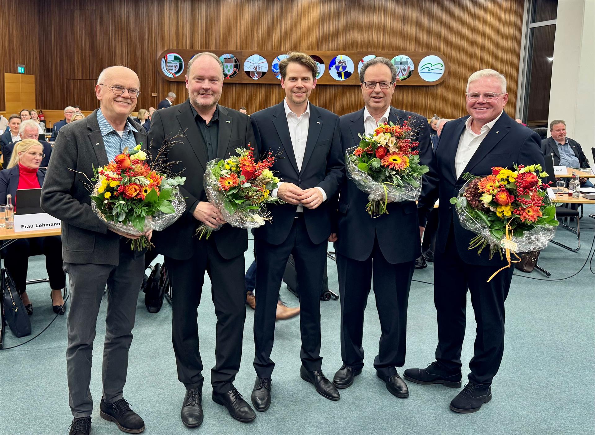 Peter Lautz (CDU), Hinrich Schipper (SPD), Friedhelm Weiß (Bündnis 90/DIEGRÜNEN) und Klaus-Dieter Becker (CDU) zu stellvertretenden Landräten gewählt
