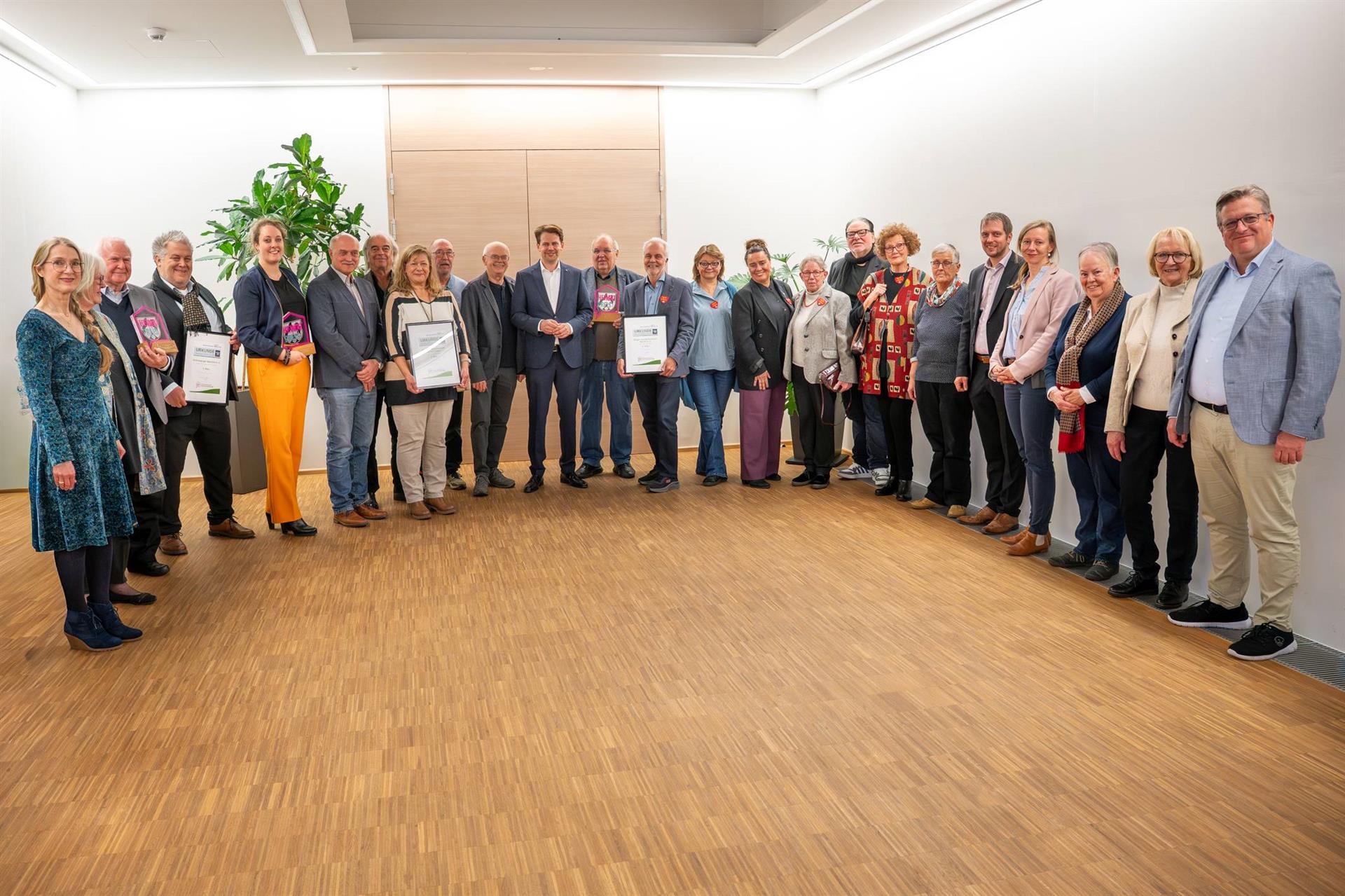 Rheinisch-Bergischer Kreis verleiht erstmals Heimat-Preis - Auszeichnung für herausragendes ehrenamtliches Engagement