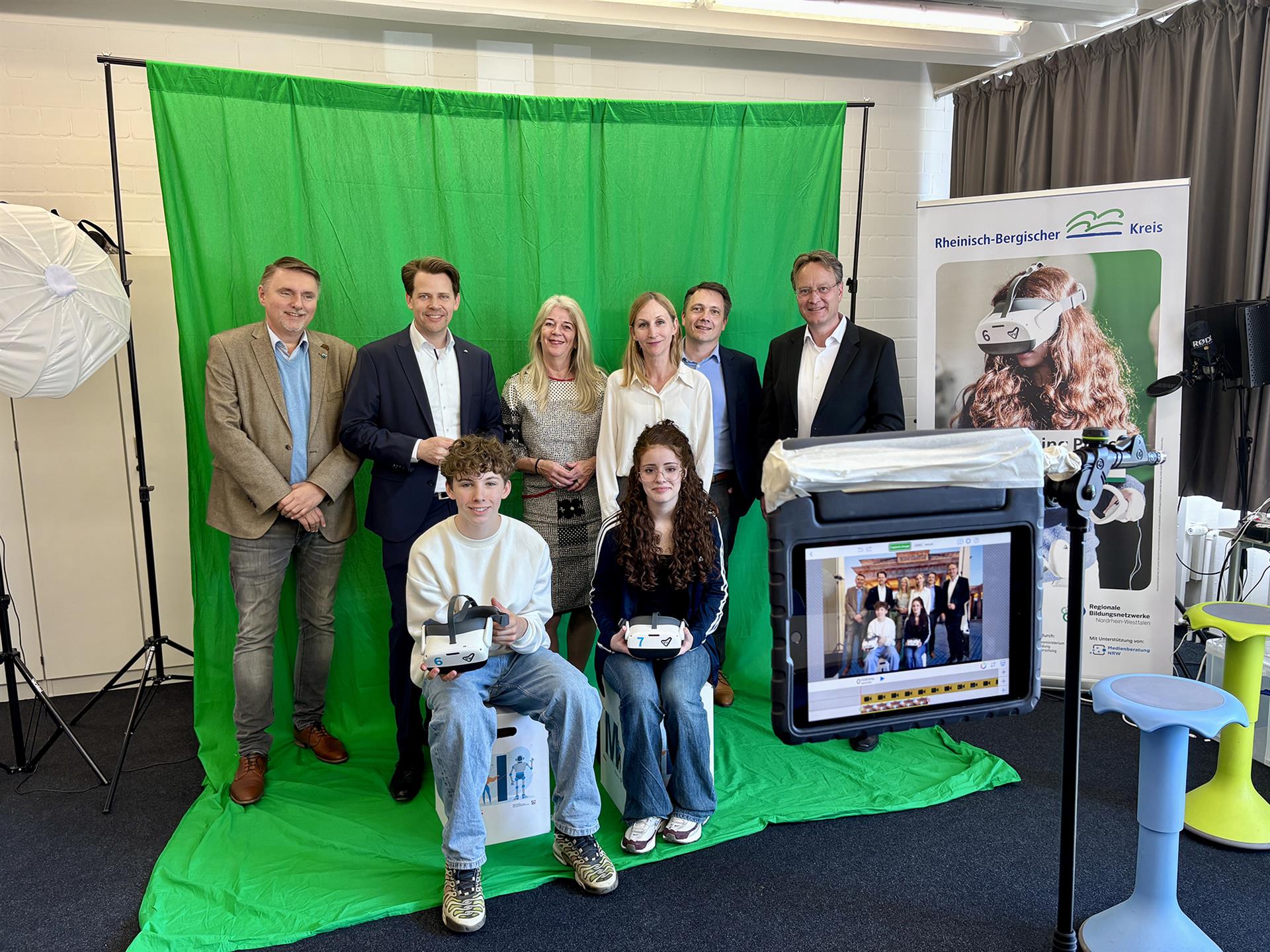  Drei Digital Making Places eröffnet: Schülerinnen und Schüler erproben neue Technologien, Lehrkräfte können innovative Unterrichtsansätze entwickeln 