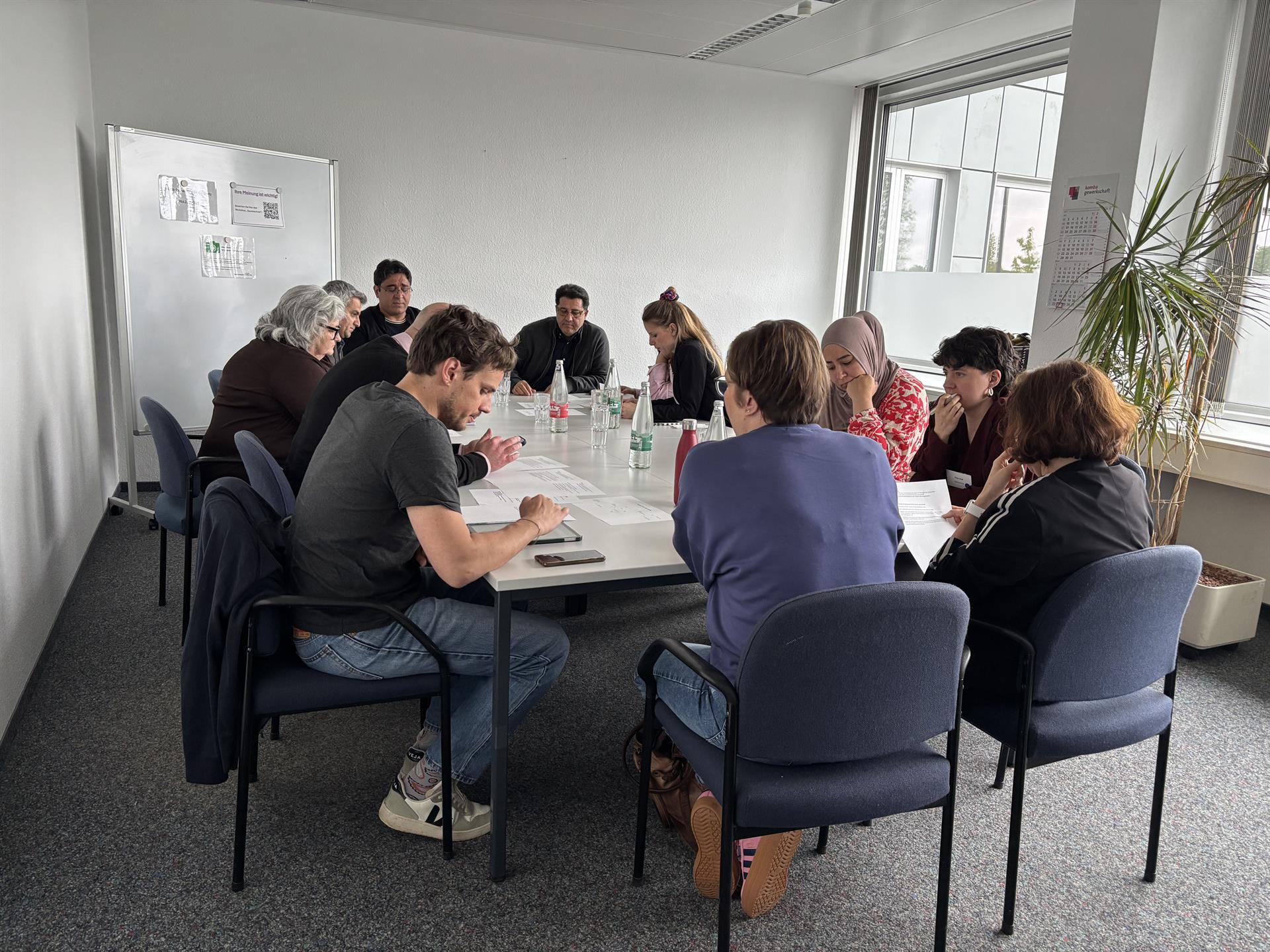 Gemeinsam gegen den Fachkräftemangel: Workshop „Spurwechsel“ stärkt Wege in Arbeit für Zugewanderte 